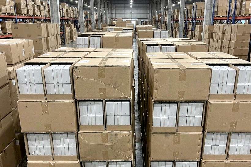 Bulk Distribution for Vapowanie products in Lima — Autumn stock