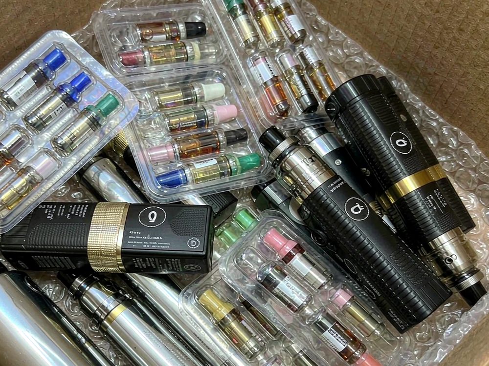 Comparison of Vapowanie e-liquid Suppliers — 2026