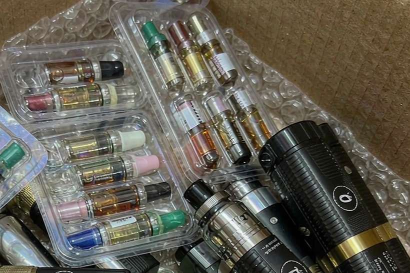 Launch Plan for Vapowanie accessories — Middle East