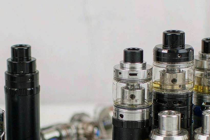 Market Overview of Vapowanie e-liquid — small parcel