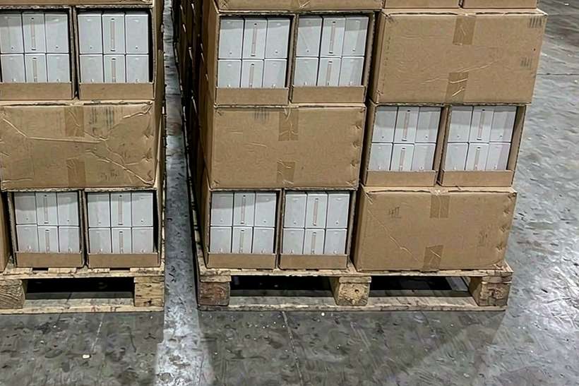 MOQ and Lead Time for Vapowanie hardware — Middle East