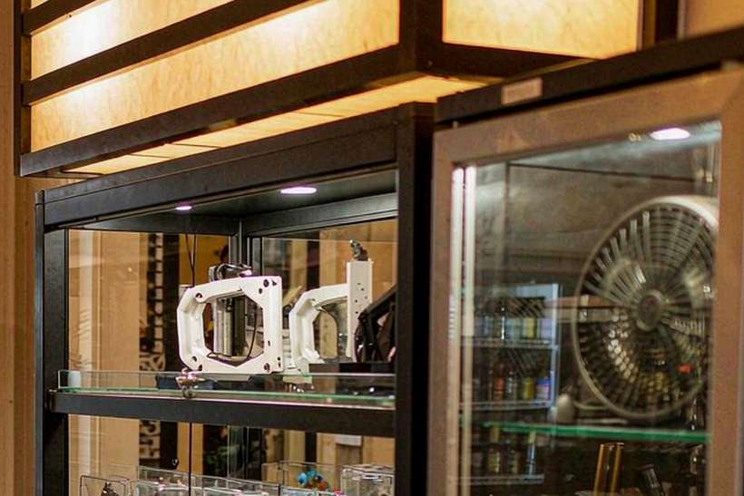MOQ and Lead Time for Vapowanie hardware — small parcel