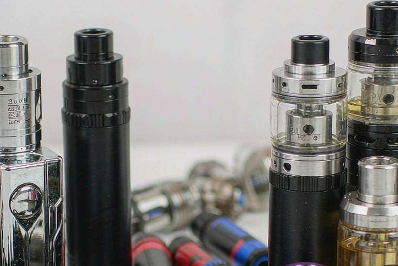 Regional Review of Vapowanie kits — Middle East