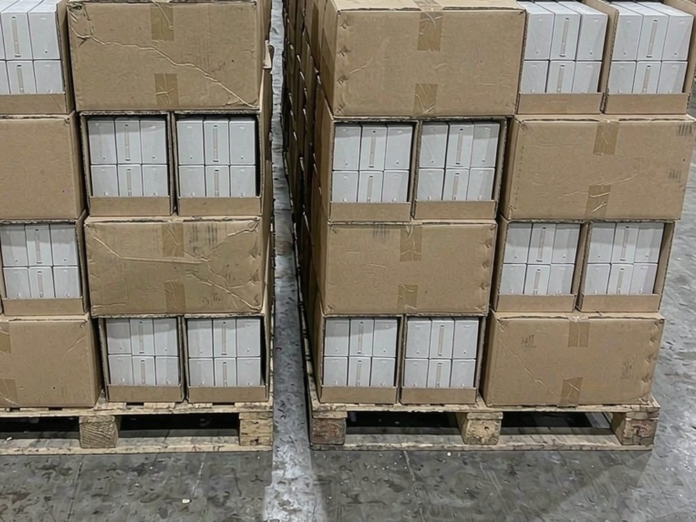 Restocking Vapowanie disposables — premium tier