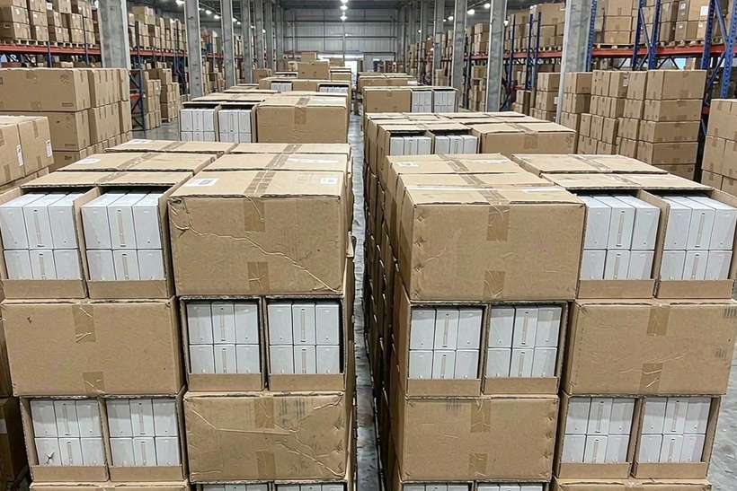Warehouse Options for Vapowanie kits — container load